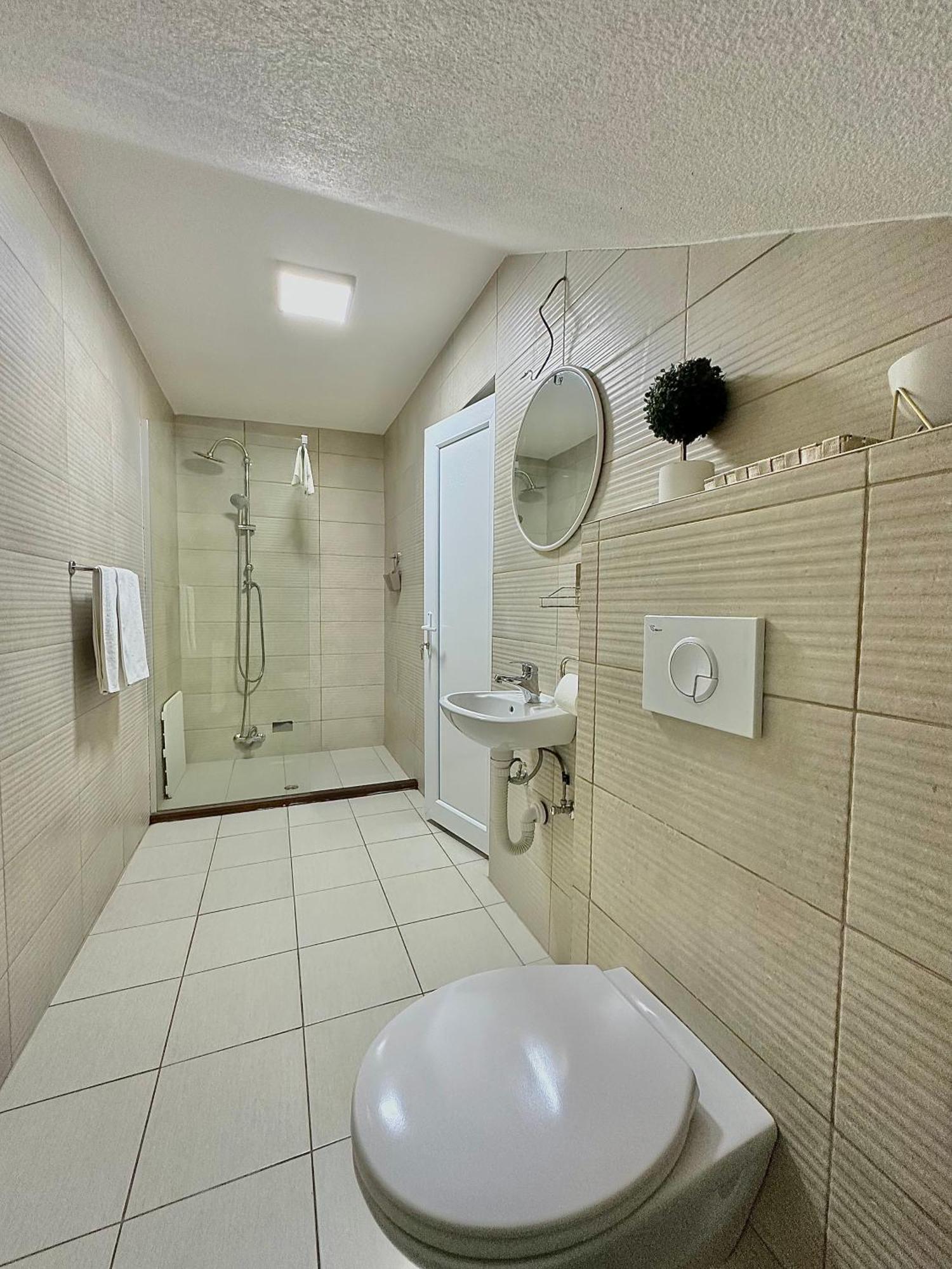 Hostel Herz بانيا لوكا المظهر الخارجي الصورة
