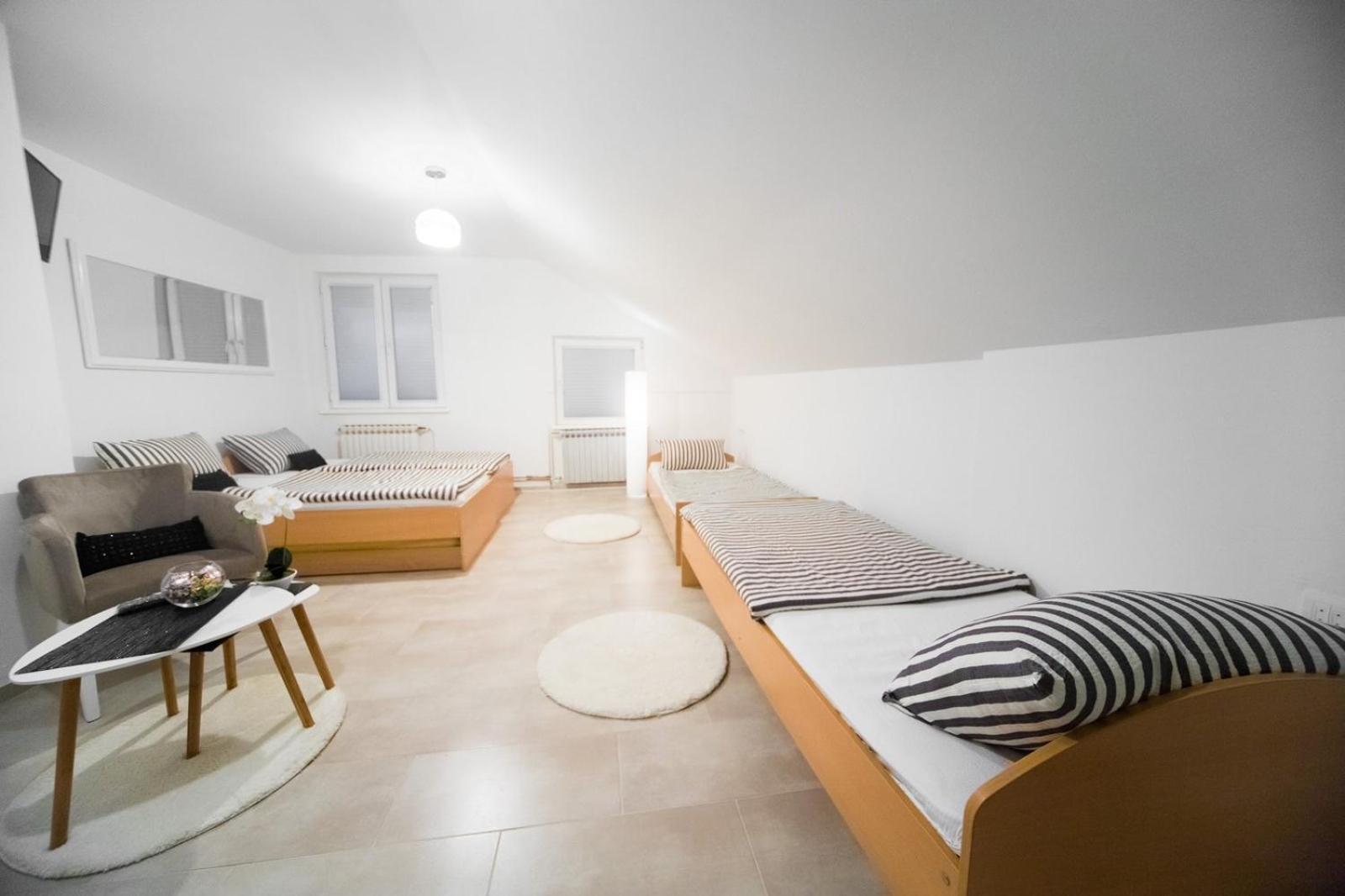 Hostel Herz بانيا لوكا المظهر الخارجي الصورة