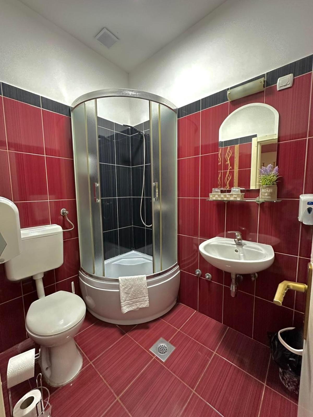 Hostel Herz بانيا لوكا المظهر الخارجي الصورة