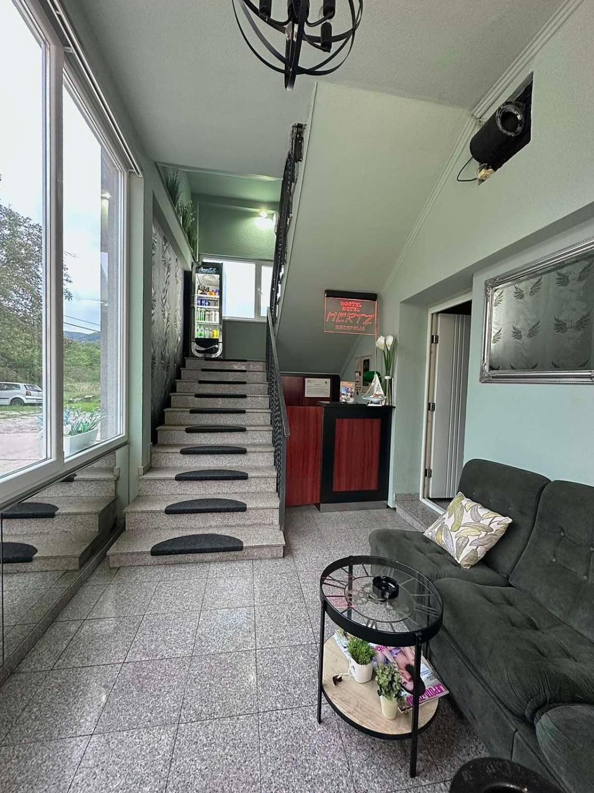 Hostel Herz بانيا لوكا المظهر الخارجي الصورة