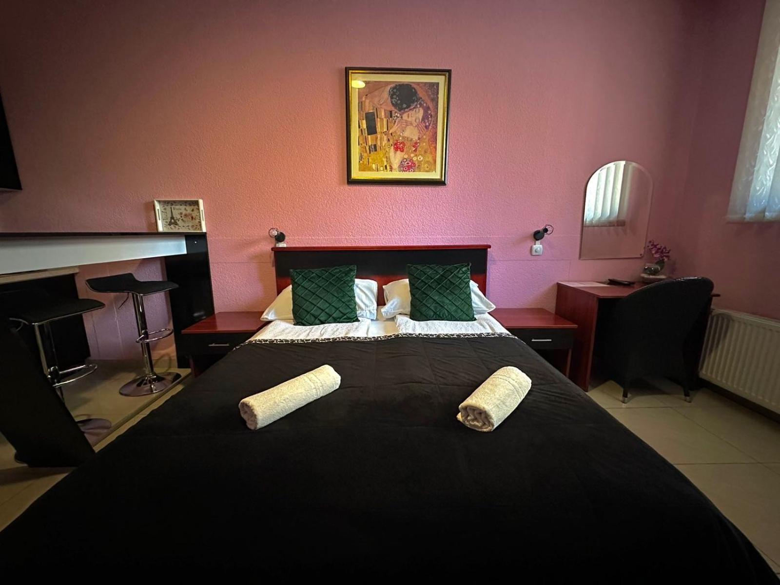 Hostel Herz بانيا لوكا المظهر الخارجي الصورة